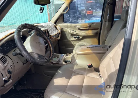 1998 Lincoln Navigator z USA, uszkodzony, nr VIN 5LMRU27L8WLJ45665